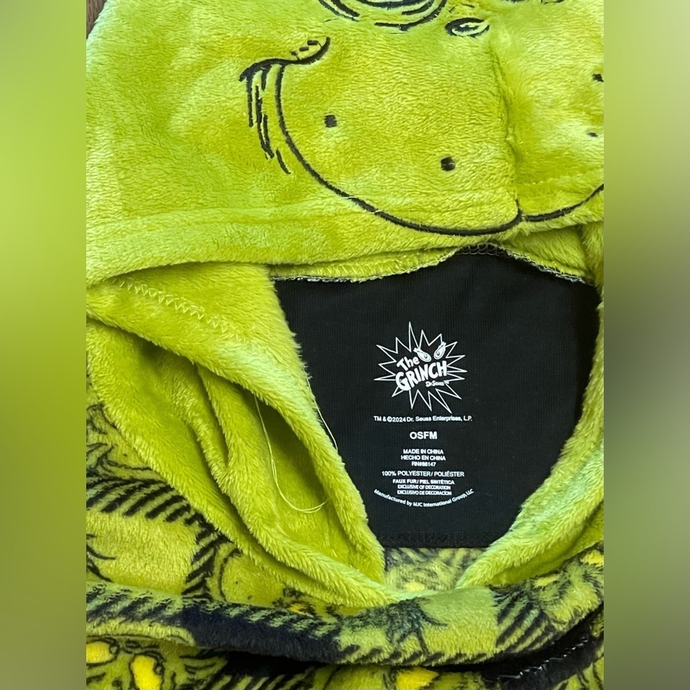 The grinch
Green and Black Pajama Bottoms for Cozy Comfort - Picture 4 of 5